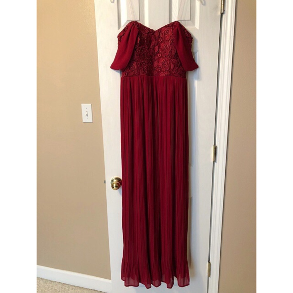 Burgandy off-shoulder long dress - Picture 2 of 6